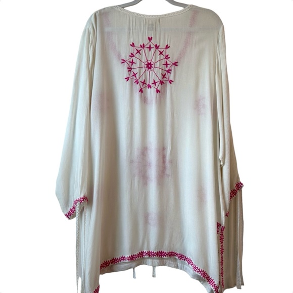 Beaches & Boho White Embroidered Beach Cover Up Size 1X Lagenlook Boho Vacation - Picture 2 of 10